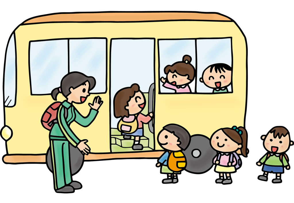 「バスに乗り込む子供たちと先生（春の遠足）」のフリーイラスト